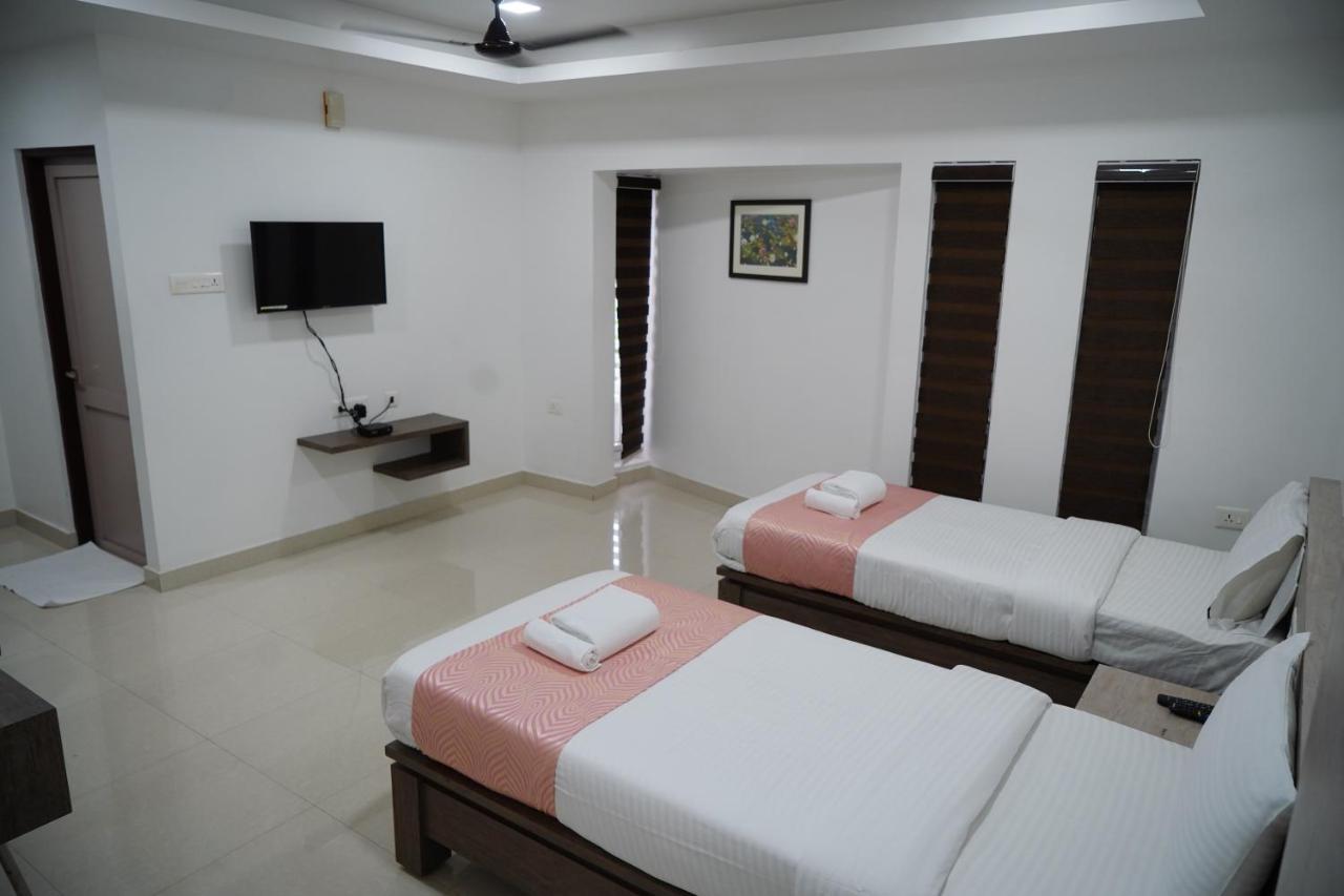 Chandra Inn Kollam Exterior foto